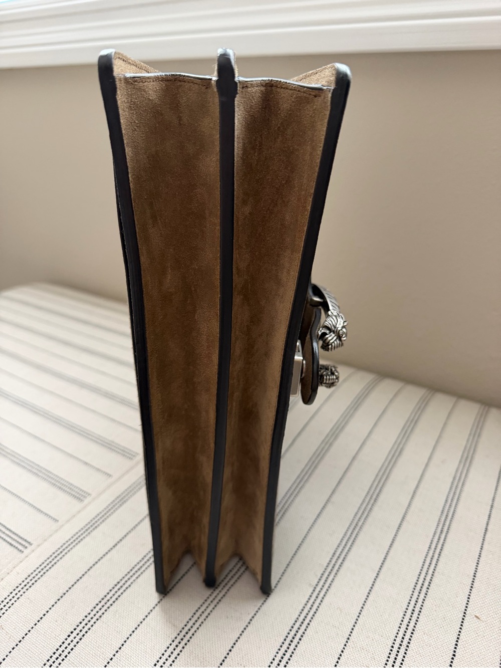 Gucci GG Supreme Beige and Brown Dionysus Shoulder Bag Medium - Picture 4 of 9